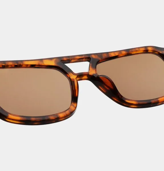 A. Kjrbede sunglasses Kaya Havana