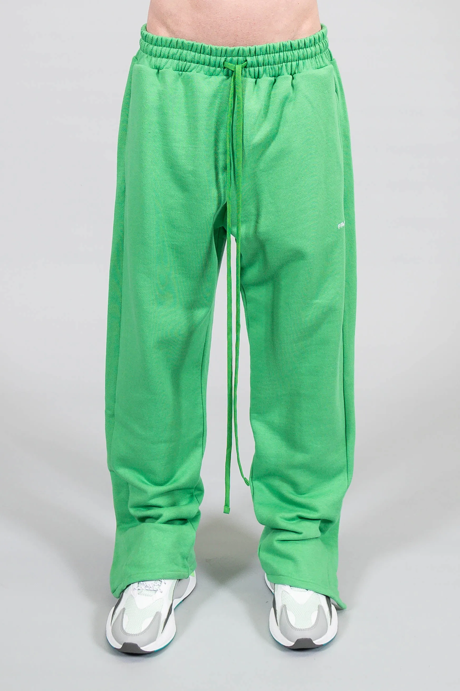 APPLE GREEN FLAP JOGGER