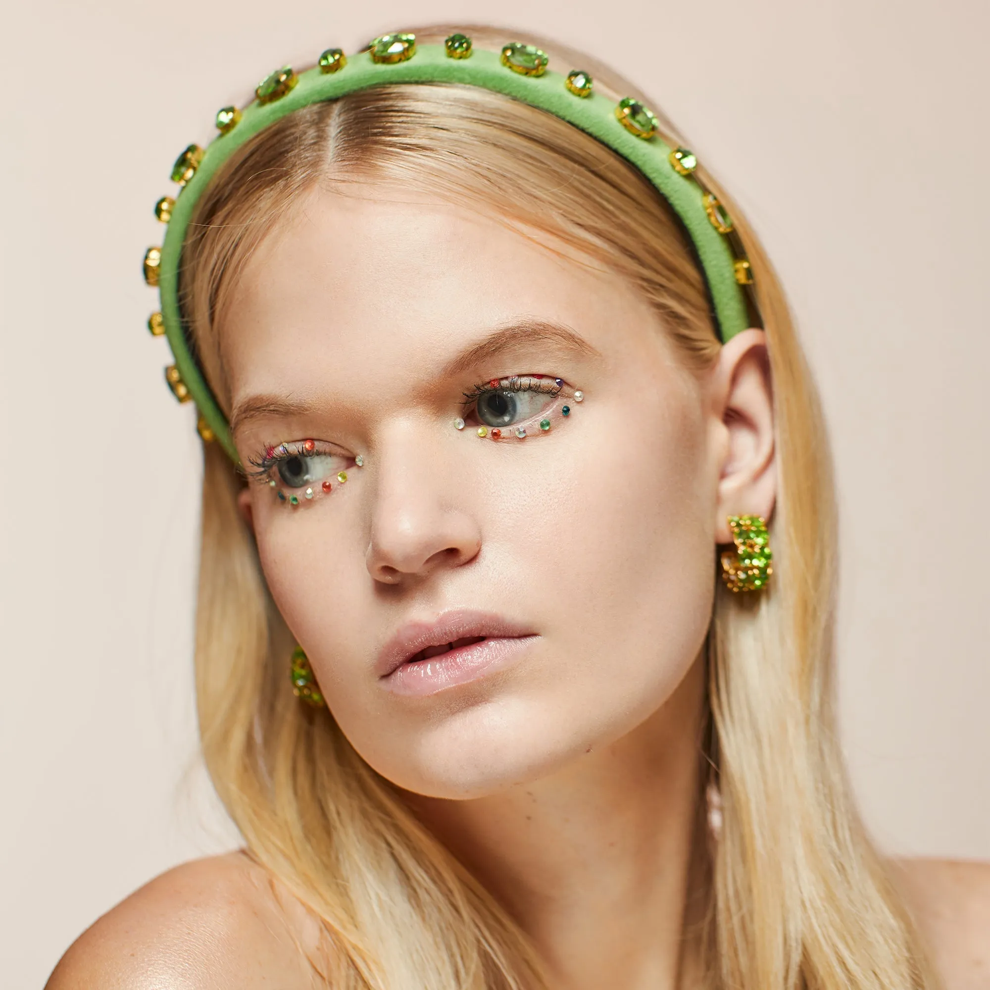 AUGUST PERIDOT OVAL CRYSTAL VELVET GIGI HEADBAND