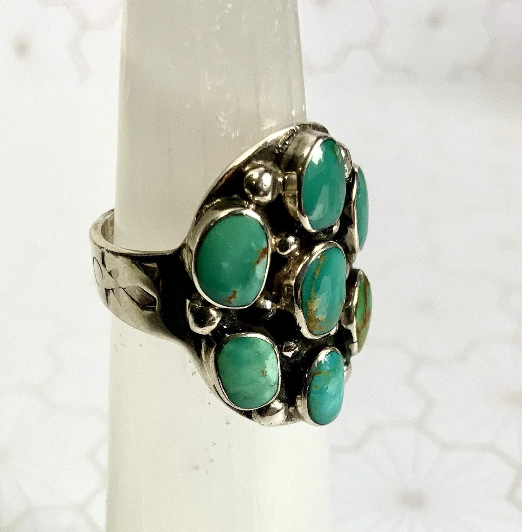 Green Turquoise Flower Inlay Ring