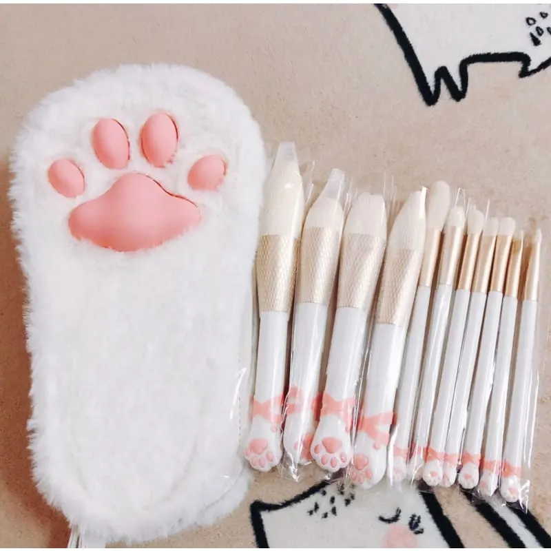 Kawaii Cat Paw Fluffy Makeup Brush ME65