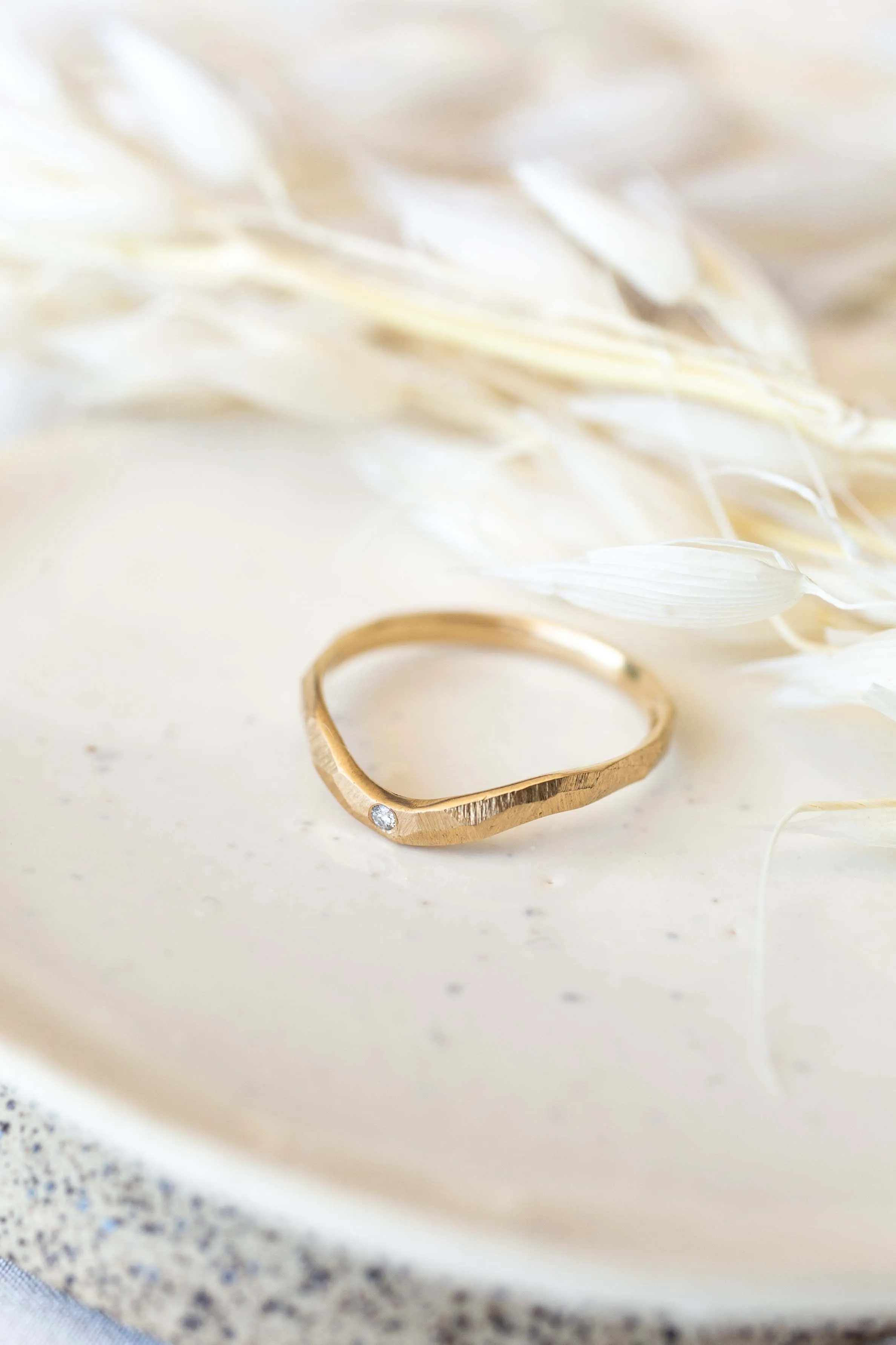 Multifaceted Contour Ring with Stone