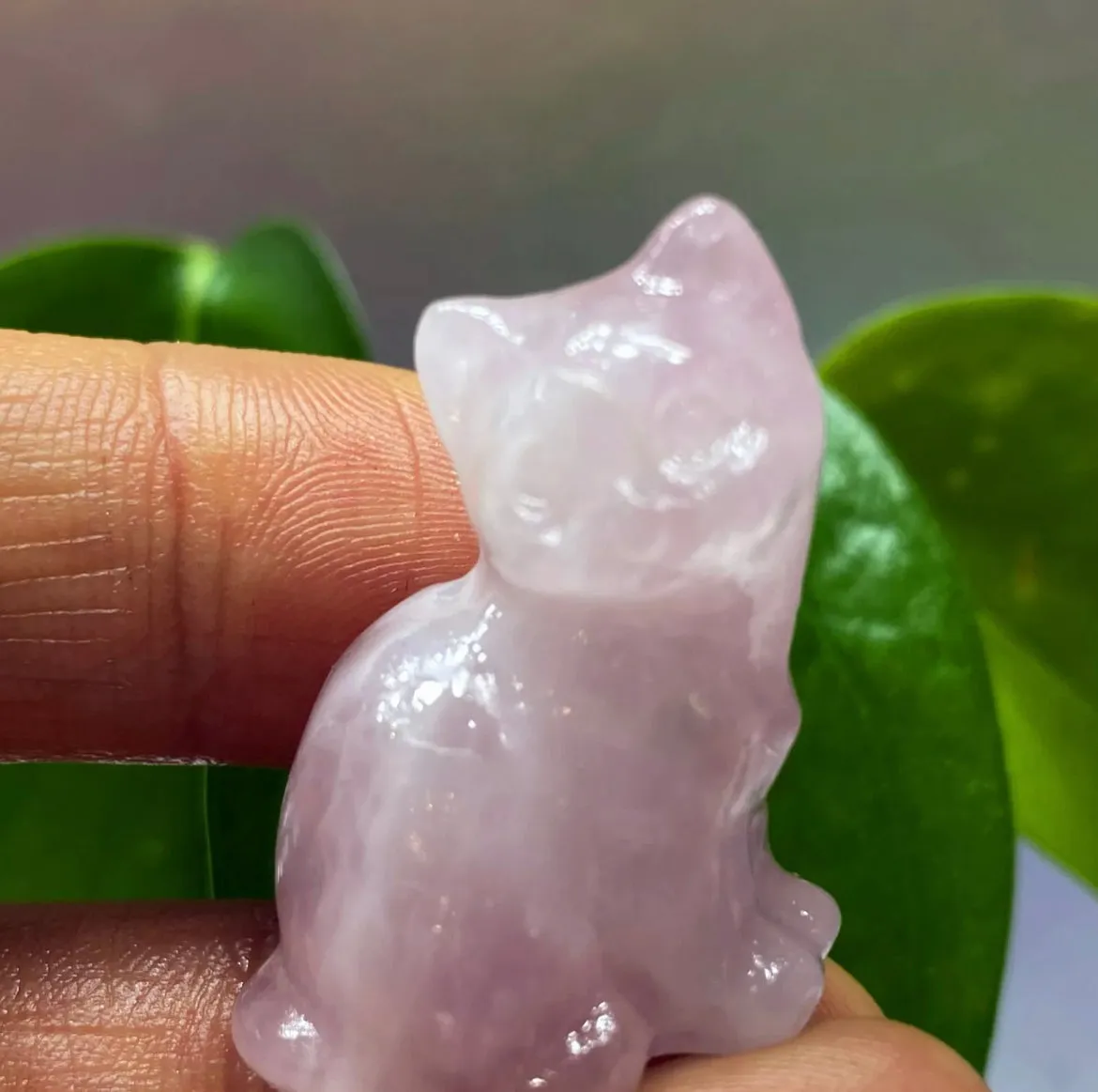 Natural Rose Quartz gemstone Kitty Cat Crystal Figurine