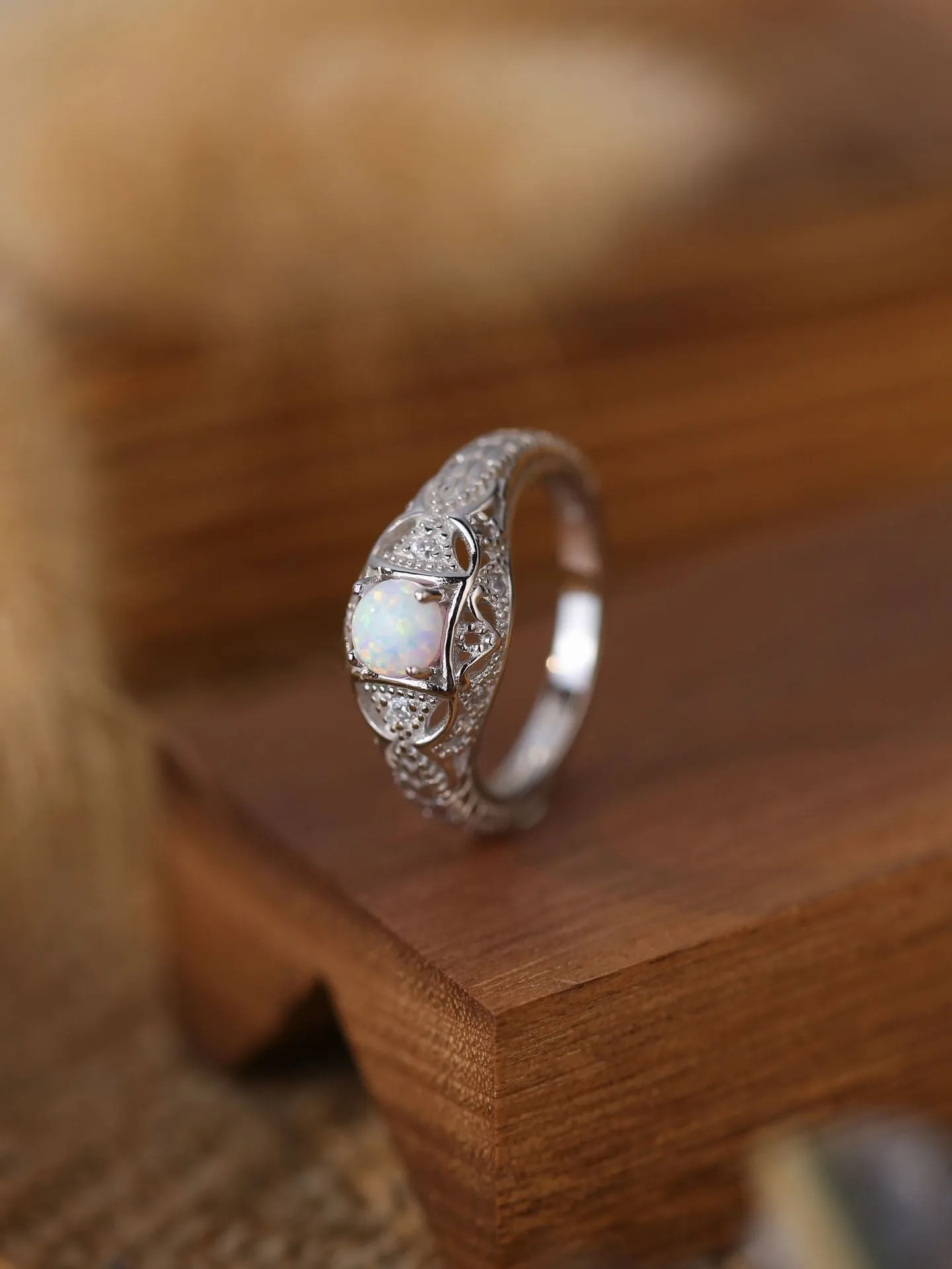 S925 Exquisite Rice Ear Round Opal Women's Ring